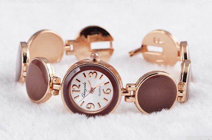 Chic Quartz Bracelet Watch