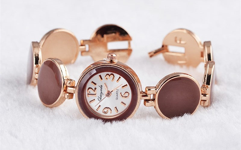 Chic Quartz Bracelet Watch