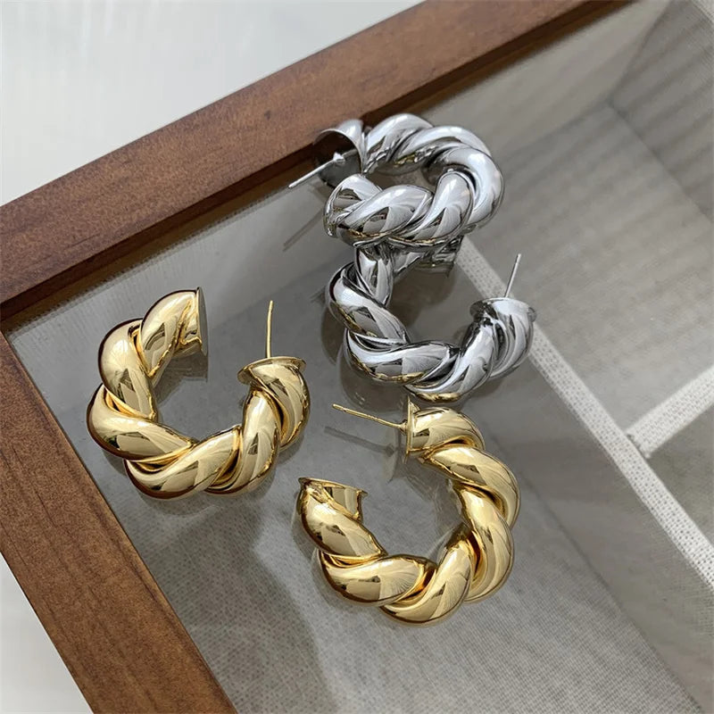 Chic Twist Gold Hoop Earrings