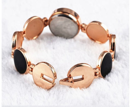 Chic Quartz Bracelet Watch