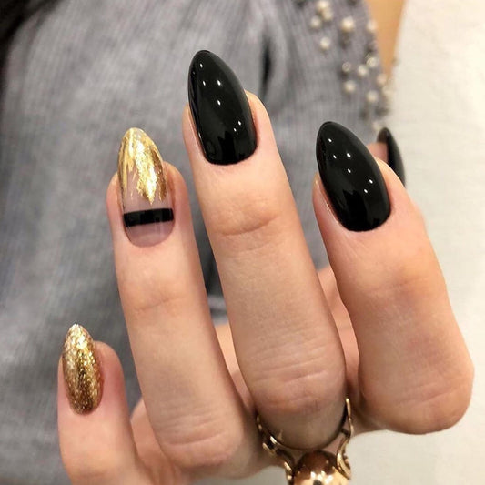 Glamour Black Gold Glitter Nails