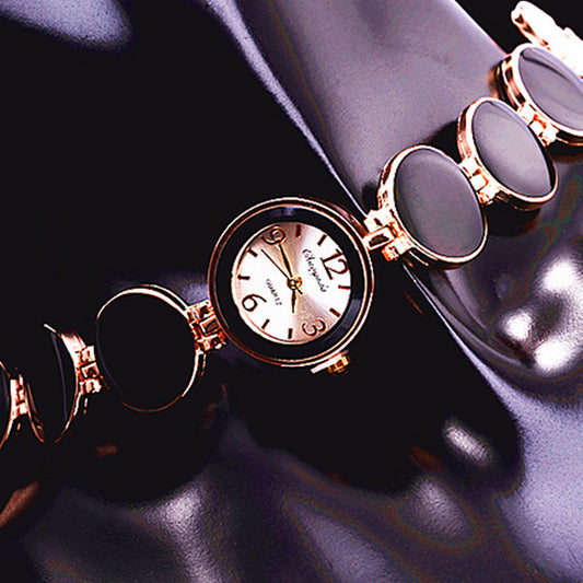 Chic Quartz Bracelet Watch