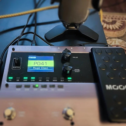 MOOER GE150 Multi-Effects Pedal