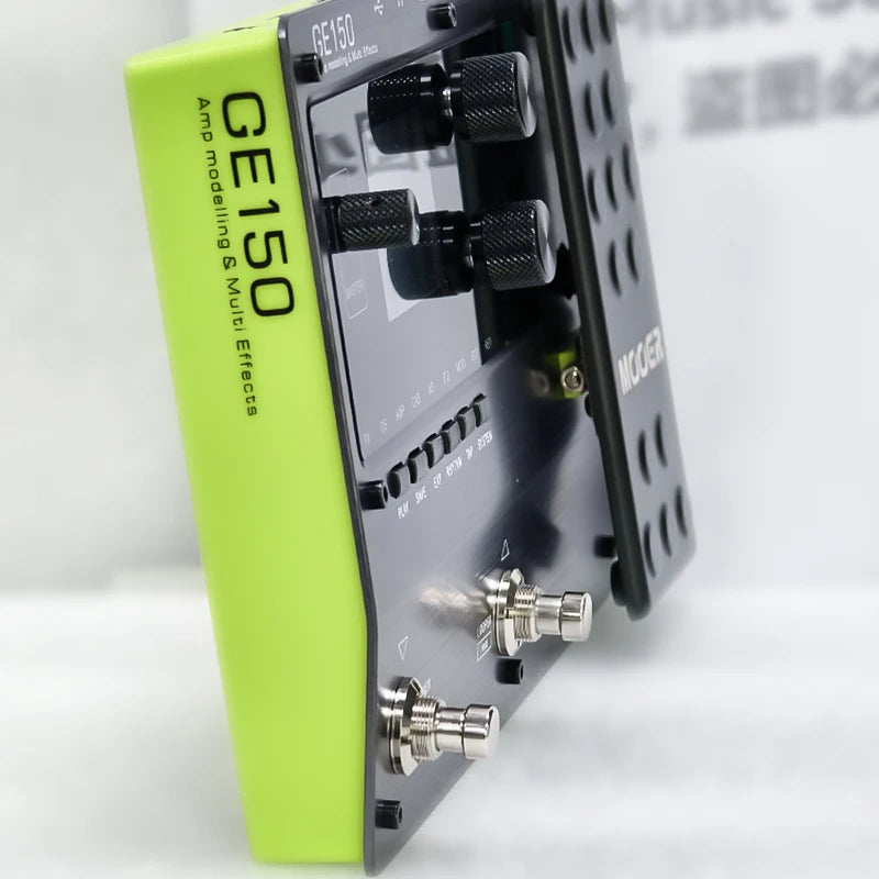 MOOER GE150 Multi-Effects Pedal