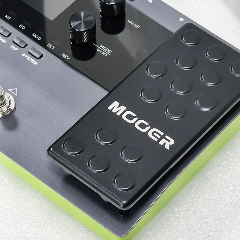MOOER GE150 Multi-Effects Pedal